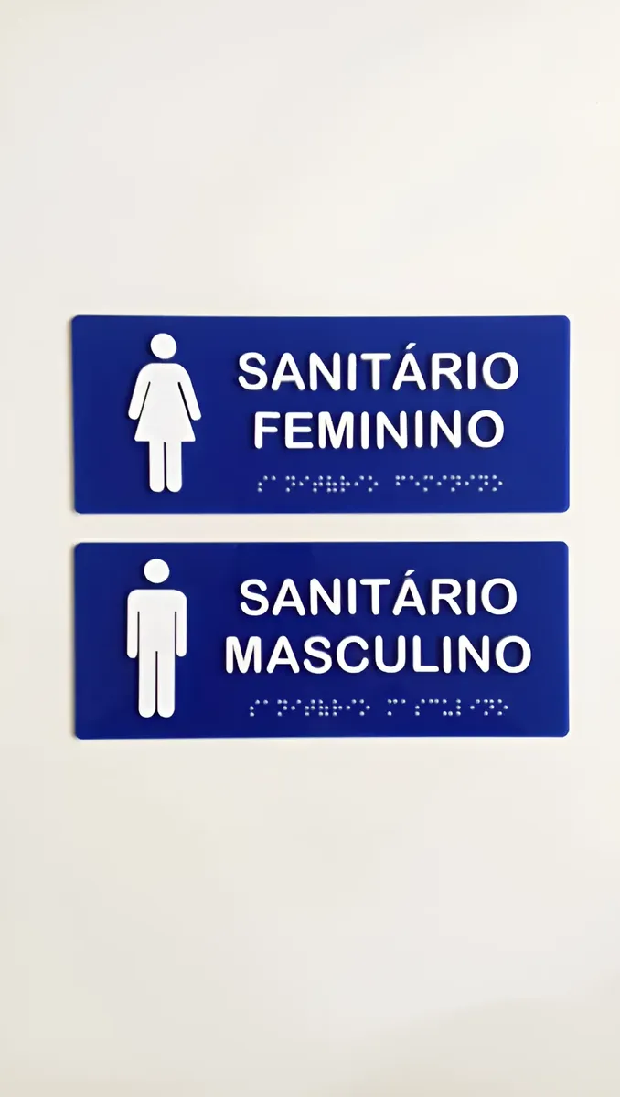 Placas em Braille para sanitários feminino e masculino
