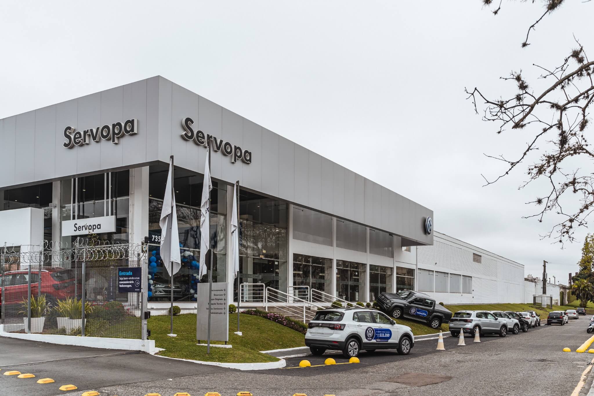 Fachada da concessionária Grupo Servopa